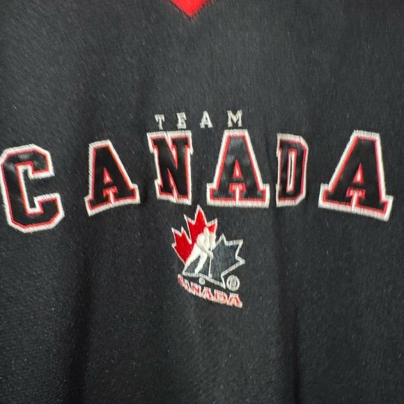 Vintage Nike Team Canada Hockey Jersey - Picture 5 of 10